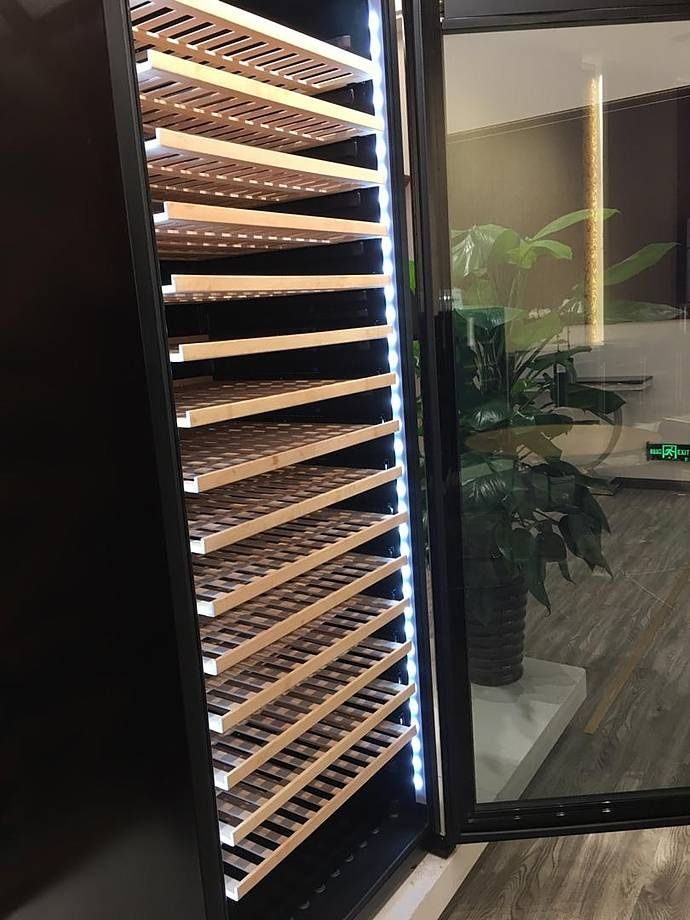 Фото Шкаф винный Cellar Private — арт. CP344 4