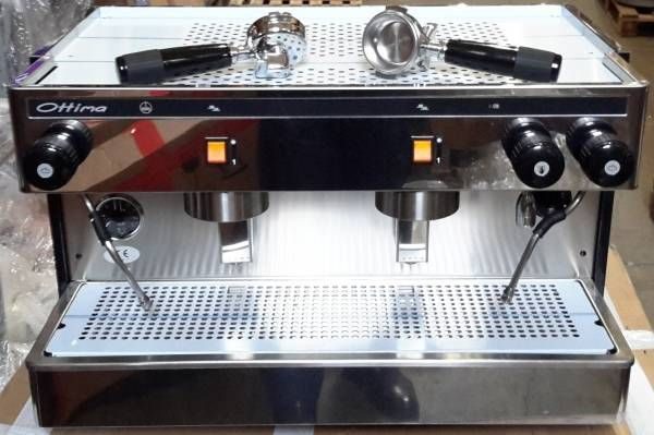 Фото Кофемашина рожковая Quality Espresso Futurmat Ottima S2 — арт. MTE0825B 1