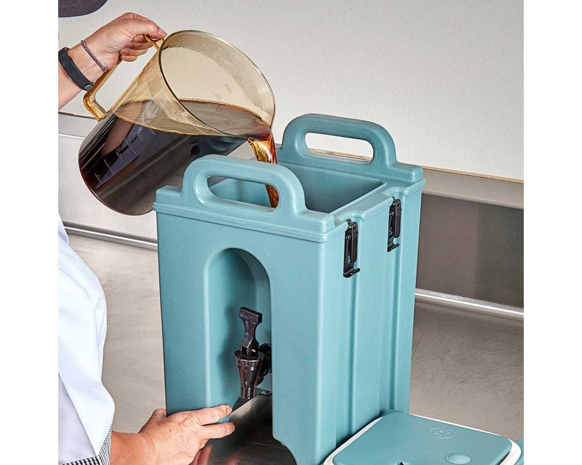 Фото Мерная кружка Cambro 3,8 л янтарный — арт. 400MCH 150 1