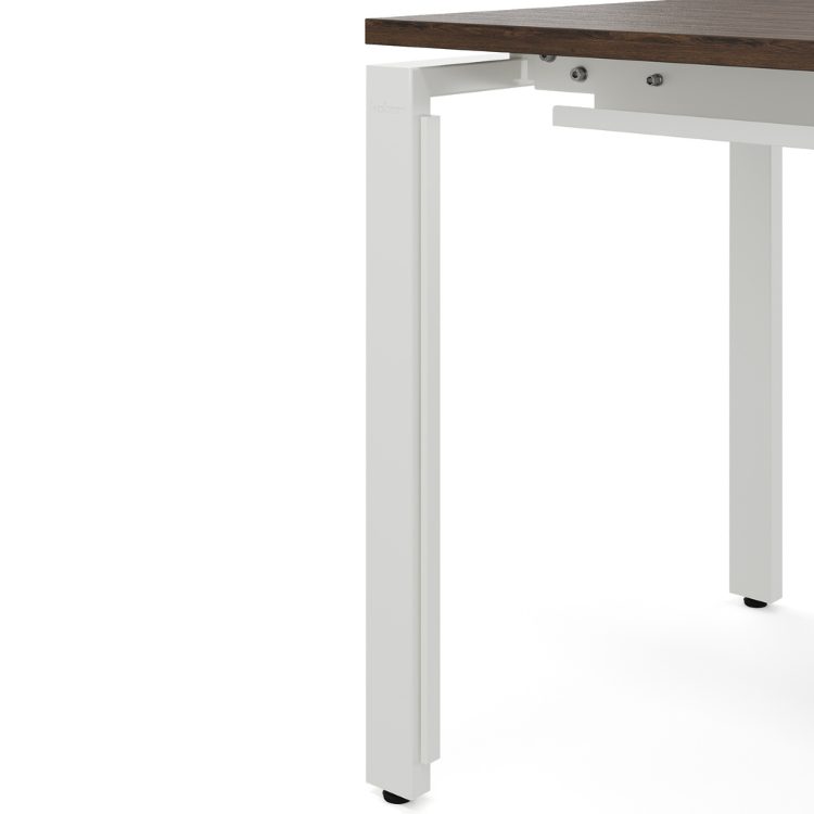Фото Накладной вертикальный кабель-канал КОБОР AК5 white 1