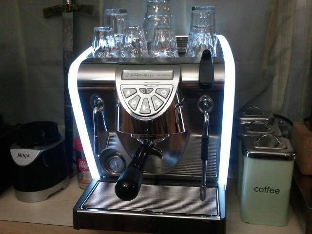 Фото Кофемашина рожковая Nuova Simonelli Musica AD 8