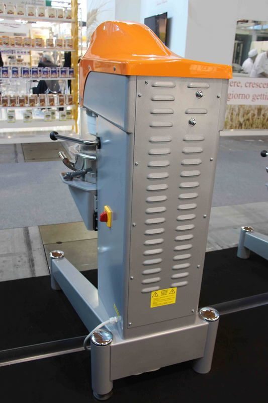 Фото Миксер планетарный напольный Starmix PL40N3F 7