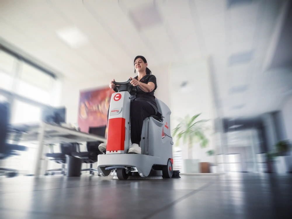 Фото Поломоечная машина Comac Innova 55 B 6