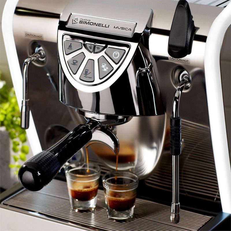 Фото Кофемашина рожковая Nuova Simonelli Musica AD 4