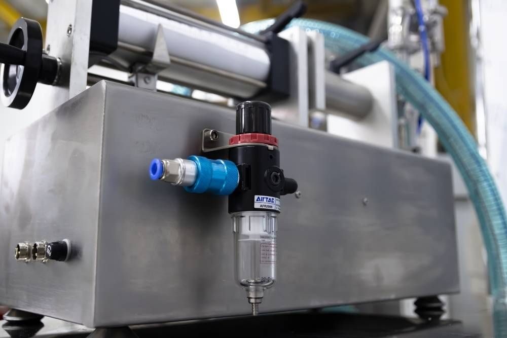 Фото Дозатор поршневой Hualian Machinery LPF-100T 2