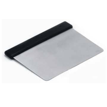 Скребок кондитерский Metal мм артикул KW-V I BLK