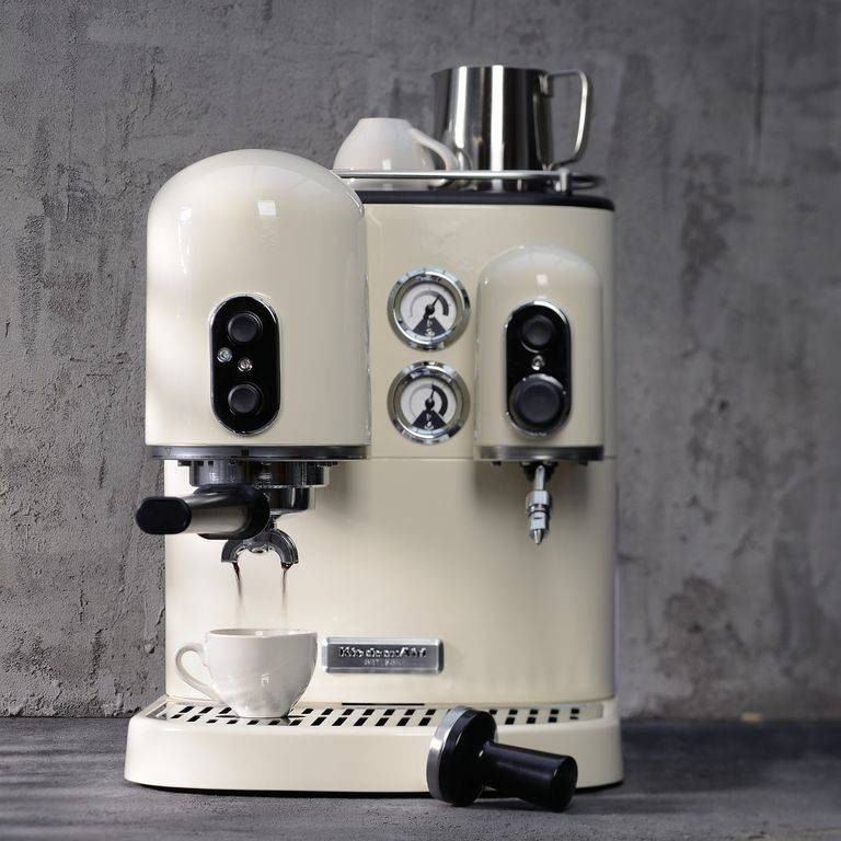 Фото Кофемашина рожковая KitchenAid Artisan 5KES2102EAC Espresso кремовая 4