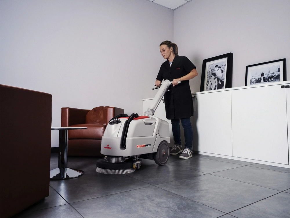 Фото Поломоечная машина Comac Vispa EVO 7