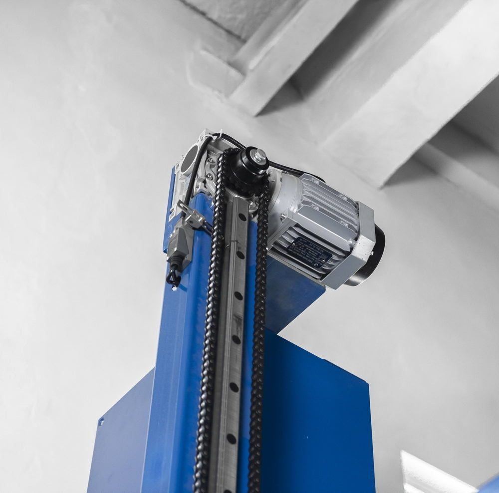 Фото Паллетоупаковщик Hualian Machinery HL-1500P (с моторизированной кареткой с престрейчем и прижимом) 6