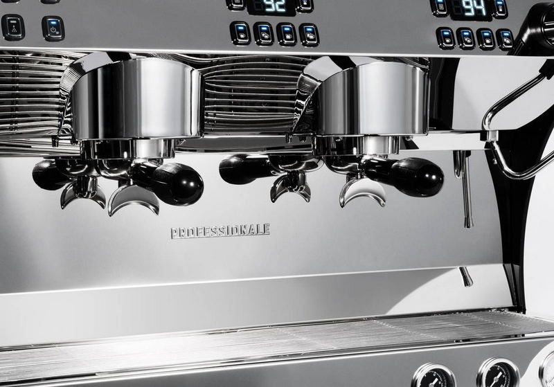 Фото Кофемашина рожковая автоматическая Manifesta Professionale high groups 220V white — арт. MPGRV2mw 8