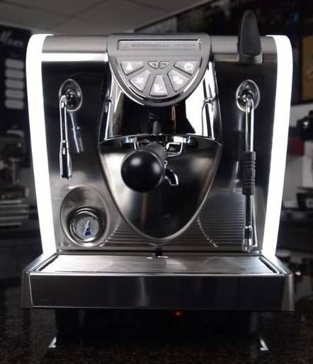 Фото Кофемашина рожковая Nuova Simonelli Musica AD 1