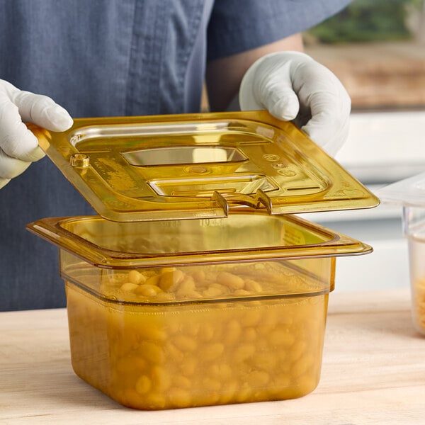 Фото Крышка Cambro H-PAN для гастроемкости GN1/6 с ручкой и вырезом, поликарбонат — арт. 60HPCHN-150 1