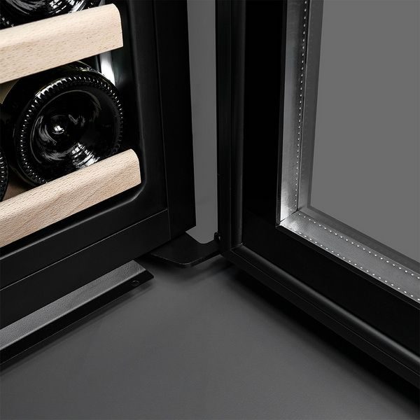 Фото Шкаф винный Meyvel MV66-KBB1 компрессорный 24