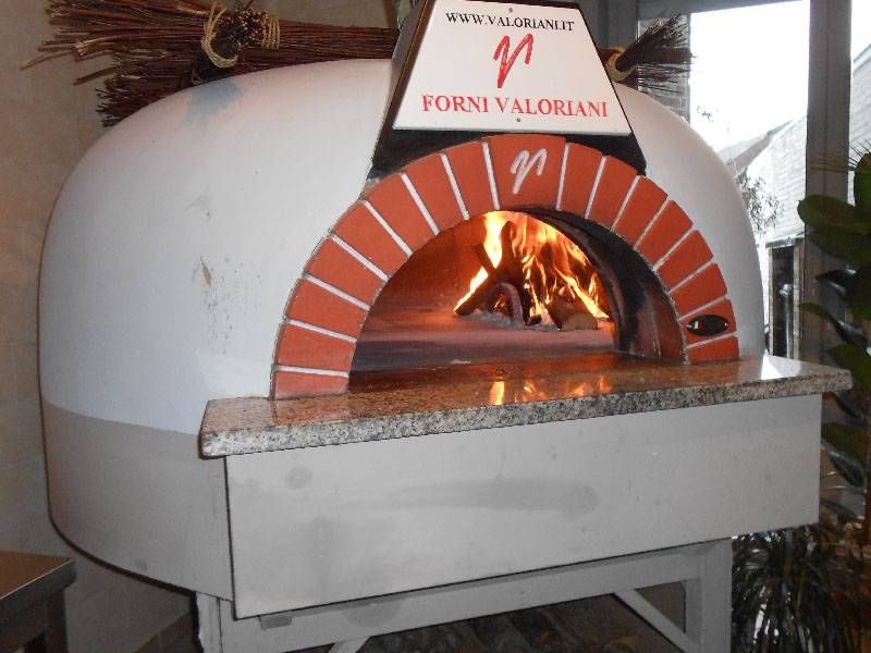 Фото Дровяная печь для пиццы Valoriani Vesuvio igloo 120 1