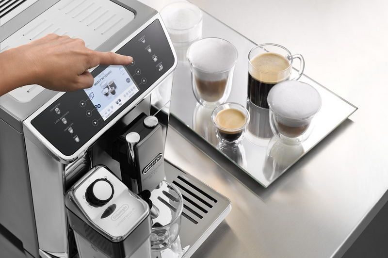 Фото Кофемашина автоматическая DeLonghi PrimaDonna Elite ECAM650.55.MS 4