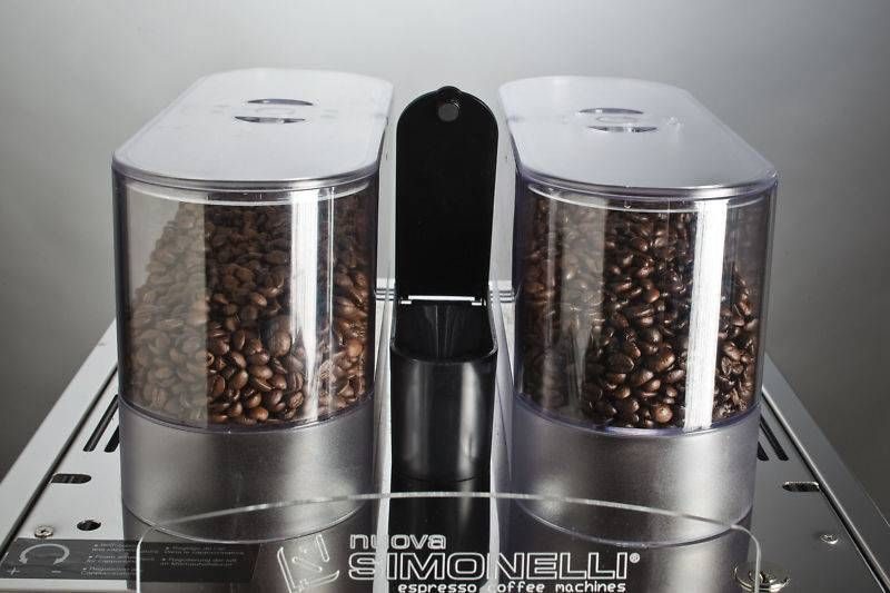 Фото Кофемашина суперавтомат Nuova Simonelli Talento Plus 3Ф Easy Cream/экономайзер/цвет черный 5