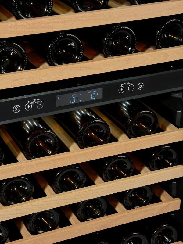Фото Шкаф винный Vinosafe — арт. VSU46BD 11