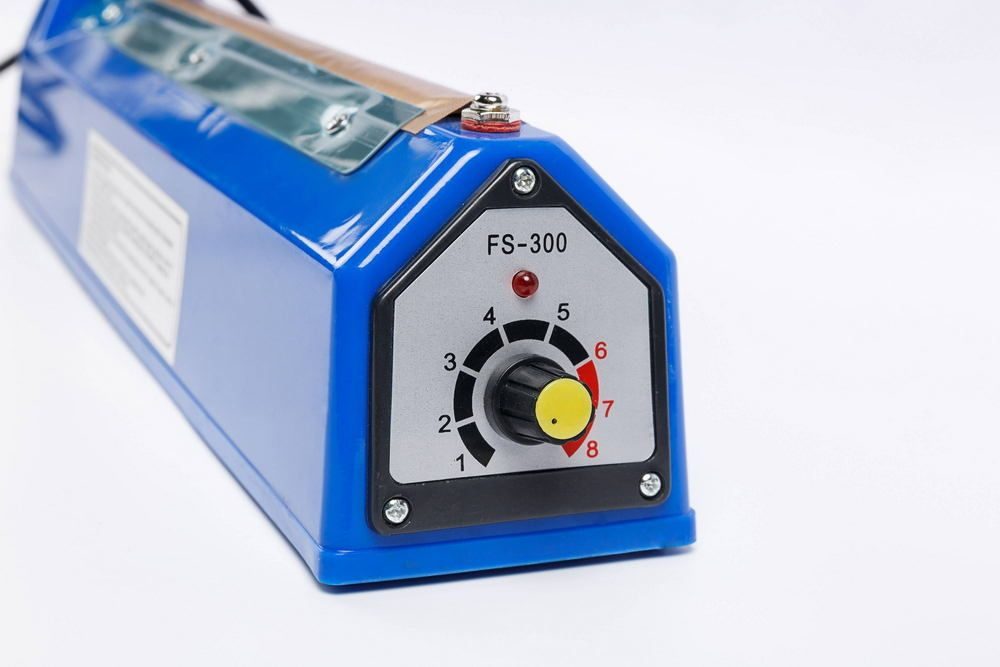 Фото Запайщик пакетов Hualian Machinery FS-300ABS LOW COST 2