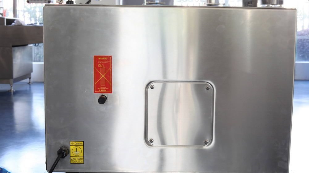Фото Упаковщик однокамерный Hualian Machinery HVC-510T/2A-G (нерж., газ) 9