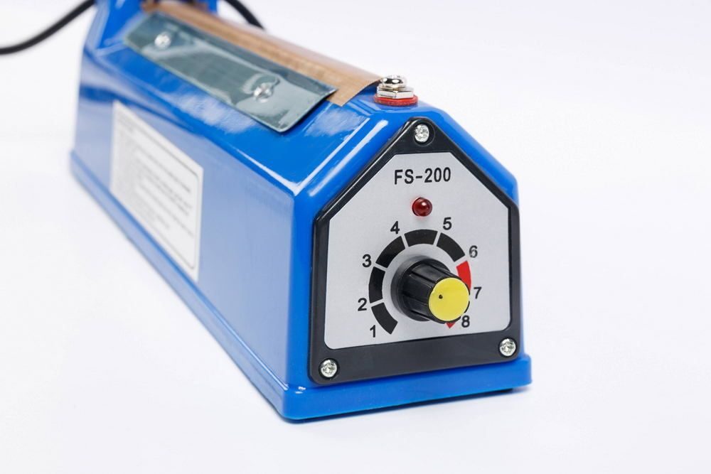 Фото Запайщик пакетов Hualian Machinery FS-200ABS LOW COST 2