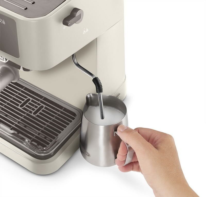 Фото Кофемашина рожковая DeLonghi EC235.CR 4