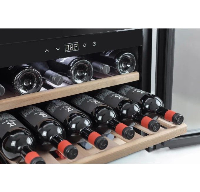 Фото Шкаф винный CASO — арт. WineSafe 18 EB Black 2