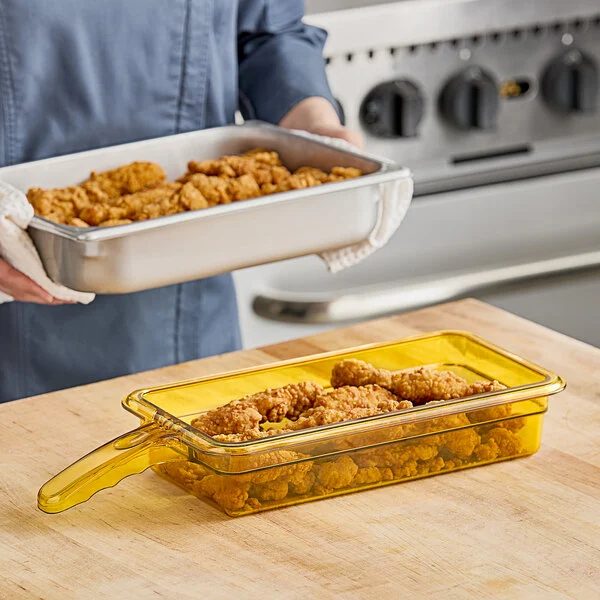 Фото Гастроемкость Cambro H-PAN GN1/3х65, с 1-й ручкой, поликарбонат — арт. 32HP1HU-150 1