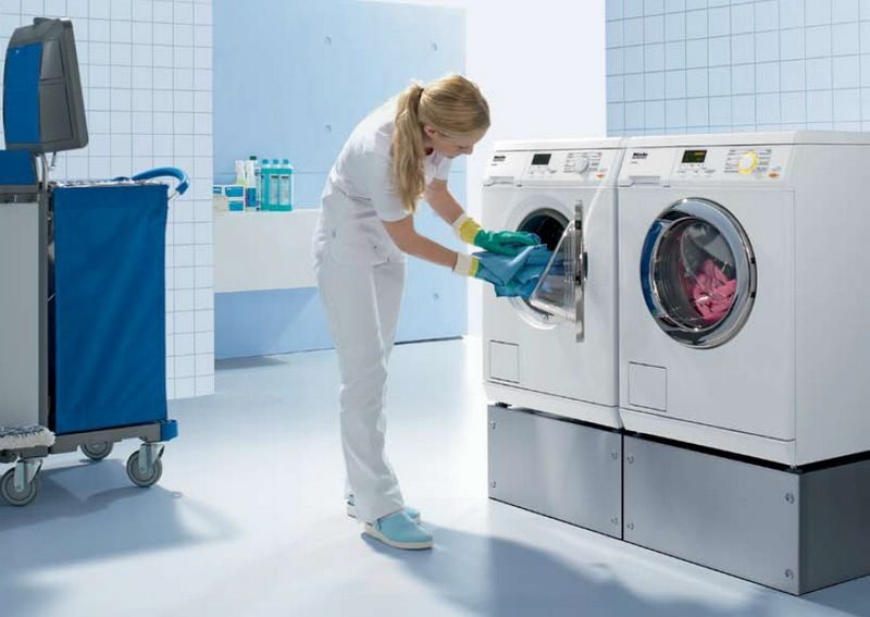 Фото Стирально-отжимная машина Miele PW 5065 (сл. клапан) белая 3