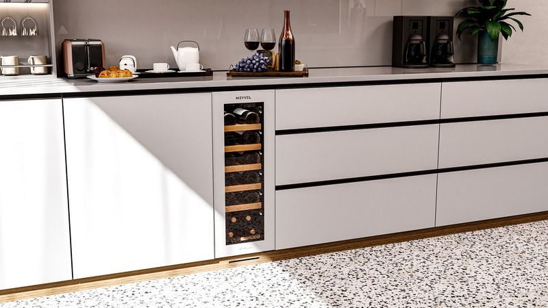 Фото Шкаф винный Meyvel MV19NH-KWT1 компрессорный 2