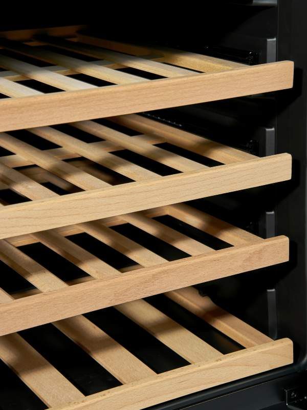 Фото Шкаф винный Vinosafe — арт. VSU46BD 12