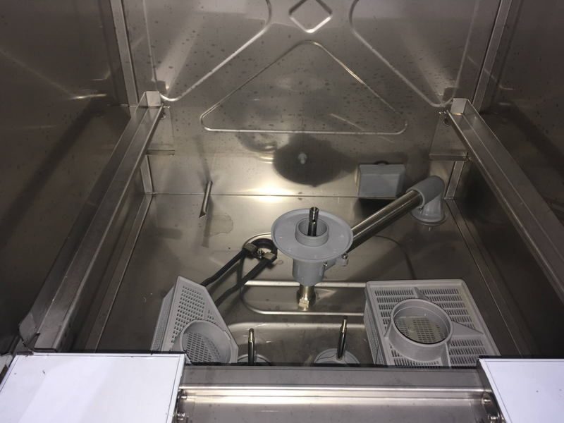 Фото Машина посудомоечная с фронтальной загрузкой Omniwash Jolly 50 T DD 2