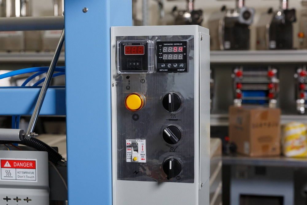 Фото Машина термоусадочная Hualian Machinery TF-6540SA 8