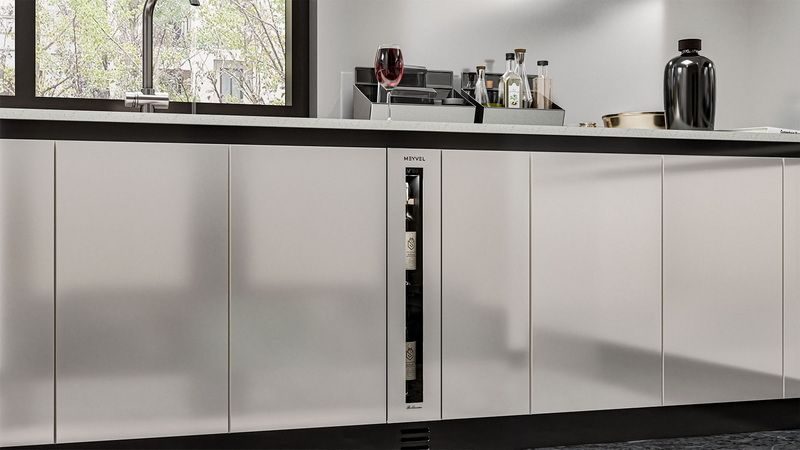Фото Шкаф винный Meyvel MV9NH-KWT1 компрессорный 2