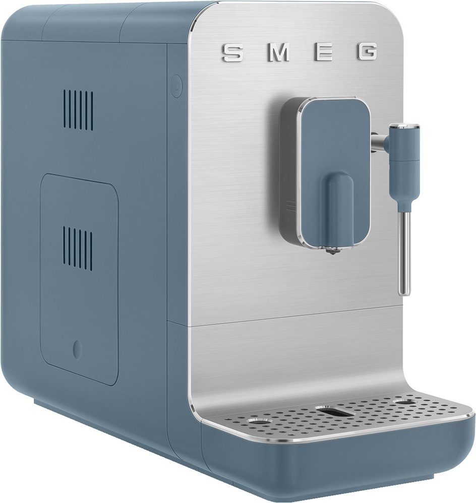 Фото Кофемашина автоматическая SMEG — арт. BCC12SBMEU 1
