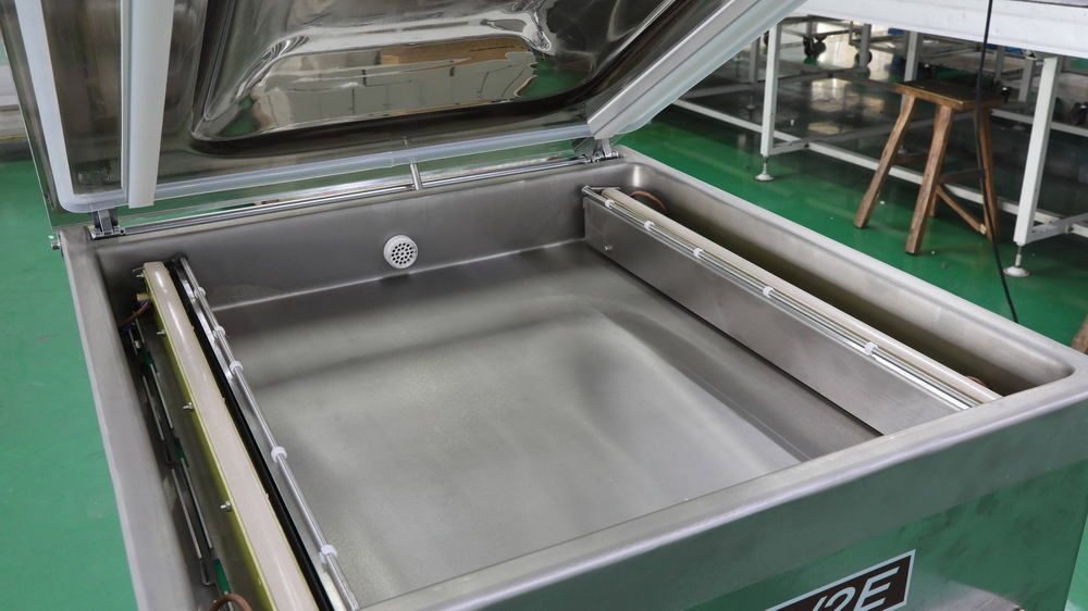 Фото Упаковщик однокамерный Hualian Machinery DZQ-500/2E (нерж., газ) 12