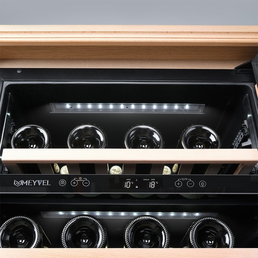Фото Шкаф винный Meyvel MV46PRO-KBT2 компрессорный (натуральный бук) 12