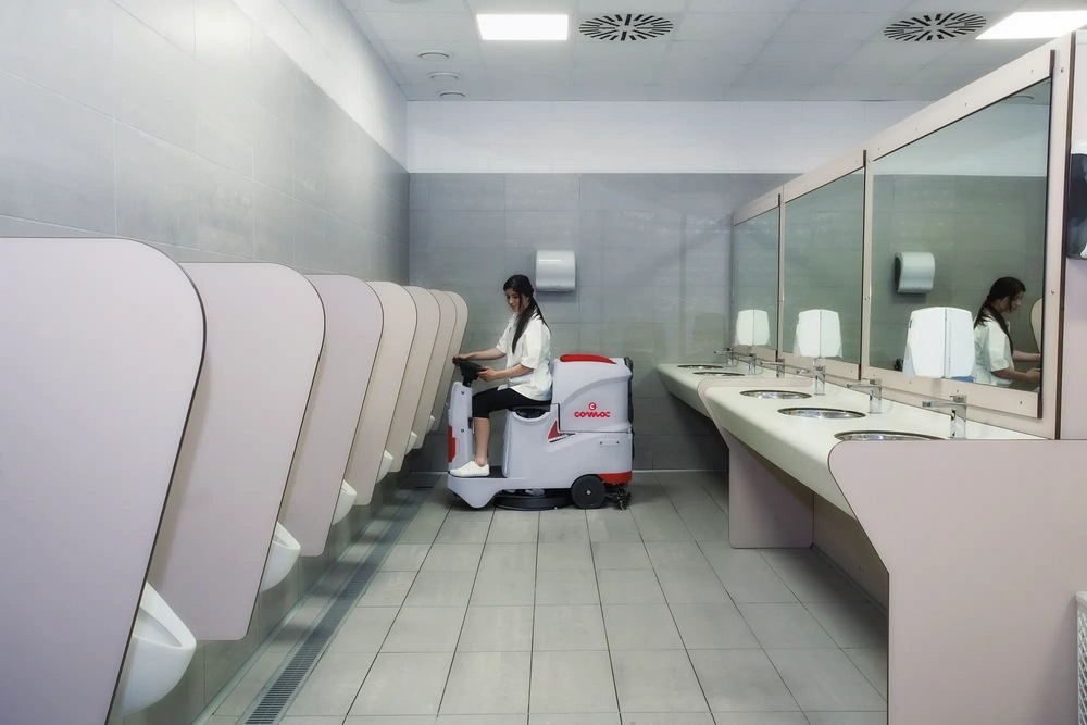 Фото Поломоечная машина Comac Innova 55 B 7