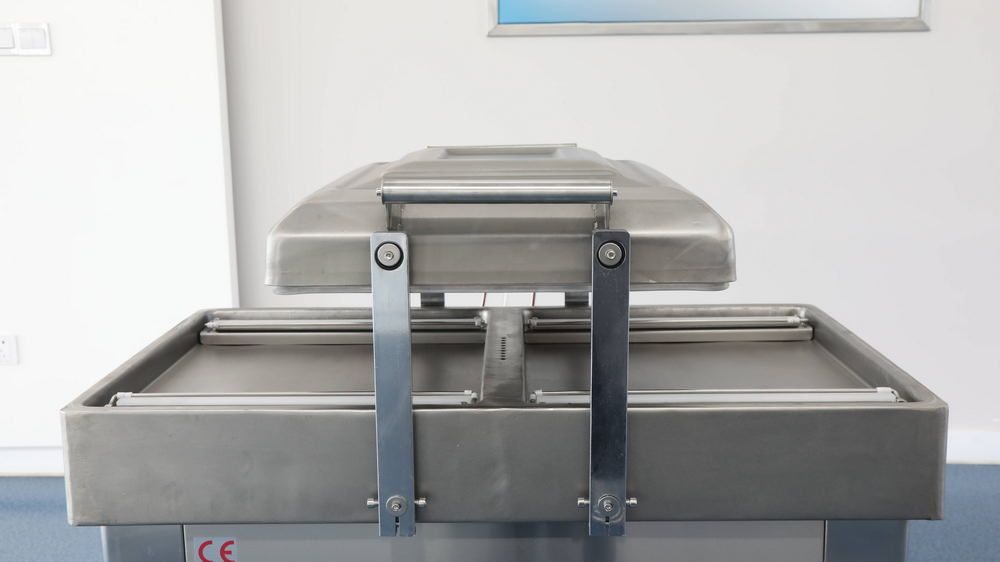 Фото Упаковщик двухкамерный Hualian Machinery DZ-400/2SB SS (нерж.) 6