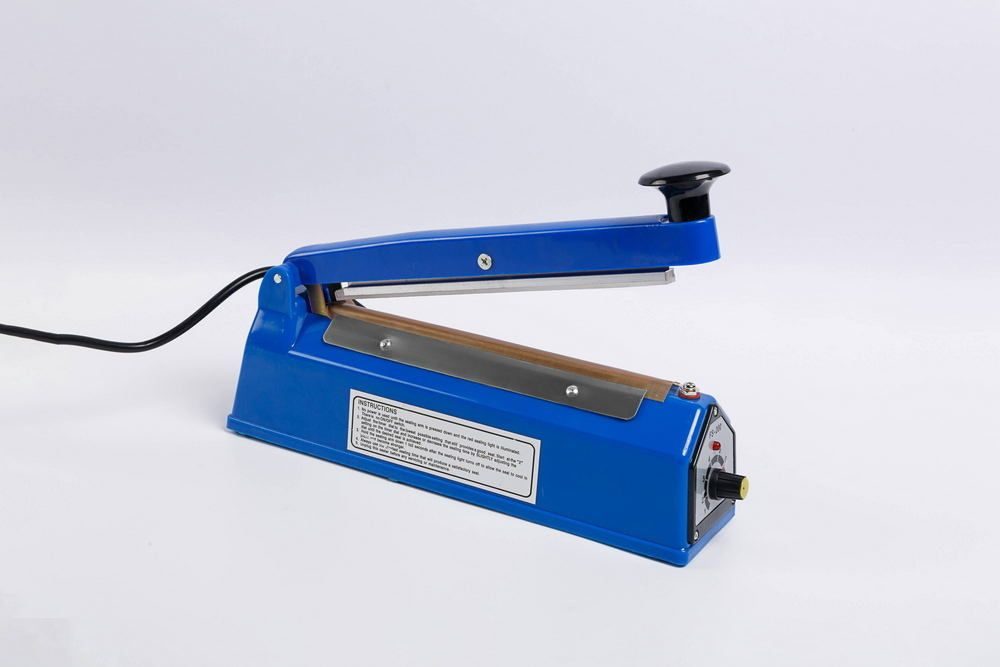 Фото Запайщик пакетов Hualian Machinery FS-200ABS LOW COST 1